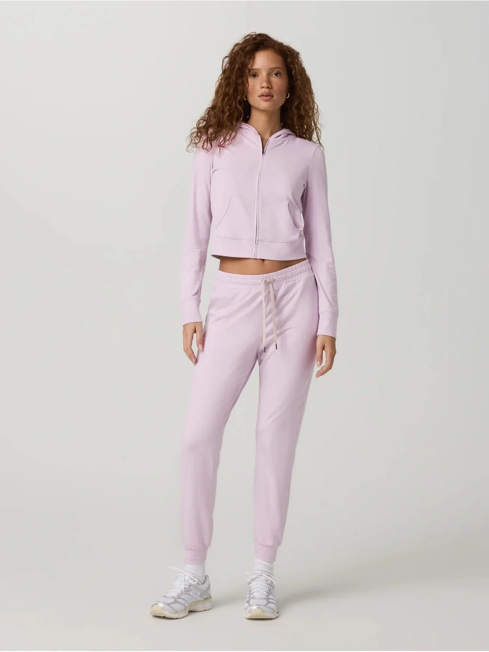Vuori Performance Jogger in Pale Lavender - Picture 6 of 6